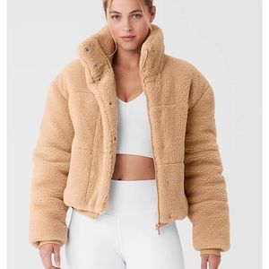 Alo Sherpa snow angel puffer. Camel, size small